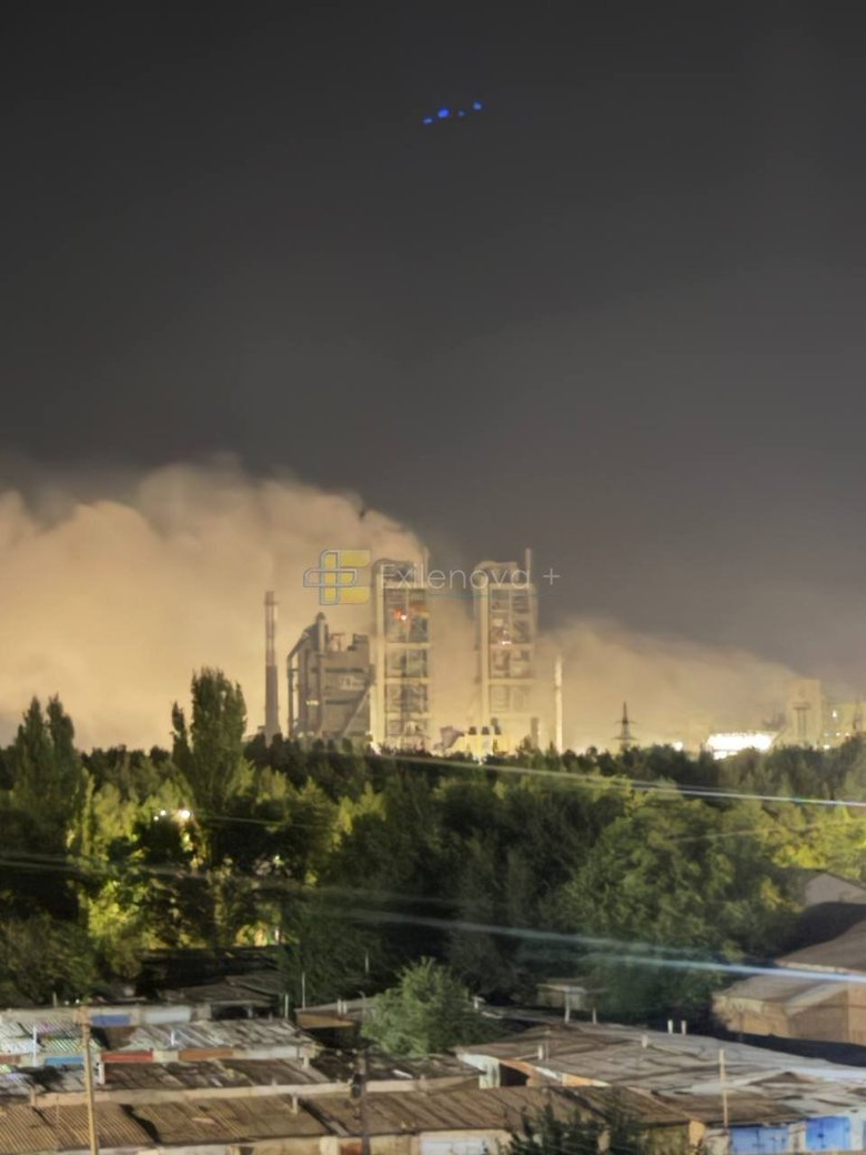 У Волгоградській області після атаки загорівся завод Себряковцемент