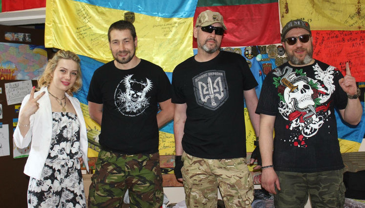 "Проспект Красногвардейский, где Леня жил в Донецке, после победы назовем именем Краснопольского", - воспоминания друзей погибшего волонтера