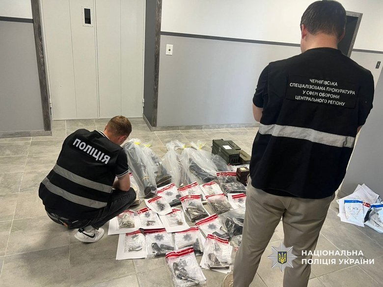 Військовий у СЗЧ зберігав удома зброю