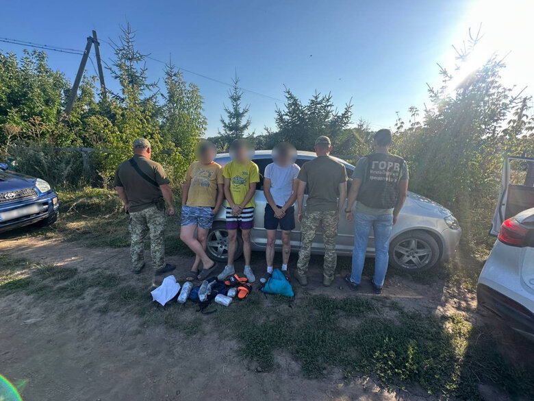 В Винницкой области задержали мужчин, которые вплавь хотели попасть в Молдову