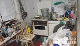 В Харькове мужчина неделю скрывал смерть родителей, а затем пытался покончить жизнь самоубийством, - полиция. ФОТО