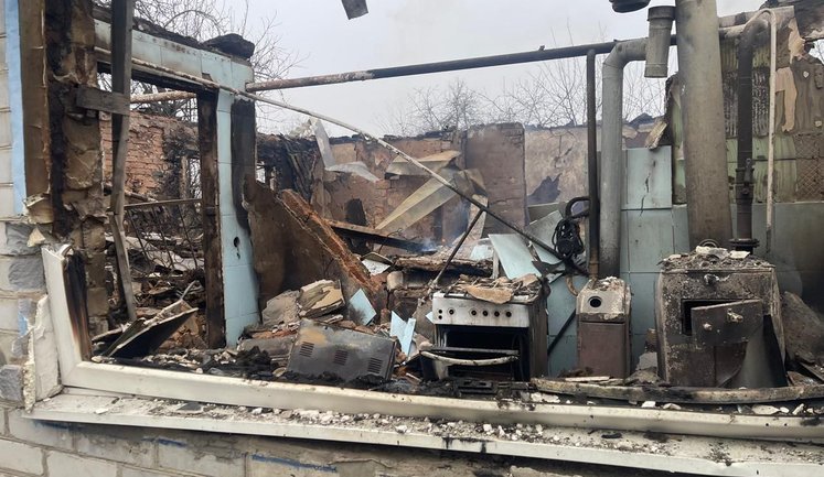 Сутки в Донецкой области: ранены 2 человека, повреждены 18 домов. ФОТОРЕПОРТАЖ