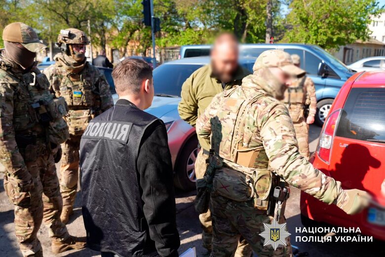 Нацполиция обезвредила крупнейшее наркогруппировку в Украине