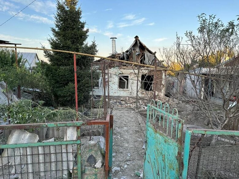 Наслідки ворожого обстрілу Нікопольського району Дніпропетровщини 02