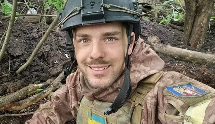 "Знімайте рожеві окуляри. Випалюйте в собі всю російську субкультуру": Пам'яті Романа Ратушного