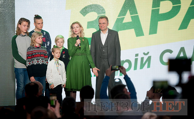 Самопоміч висунула Садового на вибори президента 09
