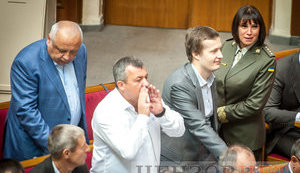 Селфі Лозового, новий імідж Королевської і Молоток, який вчиться говорити і читати українською: перший робочий день у Раді після канікул. ФОТОрепортаж