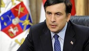 150 российских танков и БТР входят в Цхинвали! - Саакашвили