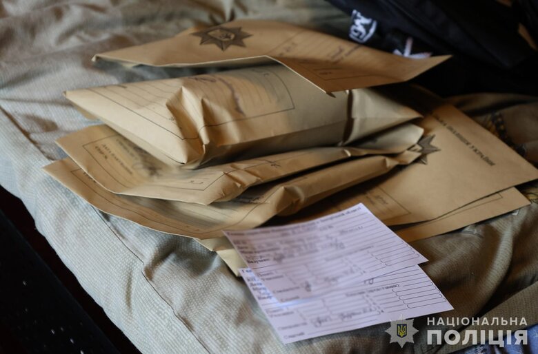 У Запоріжжі чоловік кинув гранату під час перевірки документів