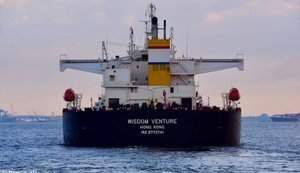 В Украину прибыл первый в истории танкер с нефтью из США. ФОТО