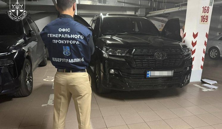 Ліквідовано мережу шахрайських кол-центрів, через які громадян ЄС ошукали на 12 млн грн. ФОТОрепортаж