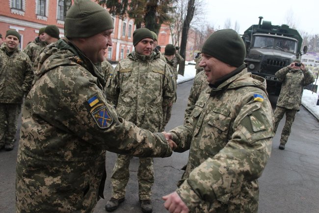 Воины отдельного полка связи и радиотехнического обеспечения вернулись из зоны ООС на ротацию в Винницу 01