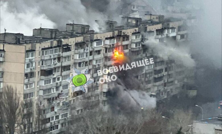 У Києві 1 загибла та 27 постраждалих, у багатьох районах упали уламки ракет, є влучання та перебої зі світлом і водою 01