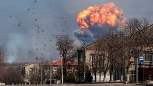Расследование взрывов боеприпасов на складах в Сватово, Ичне и Балаклее продолжается: назначены около 650 экспертиз, допрошены более 3500 человек, - Венедиктова