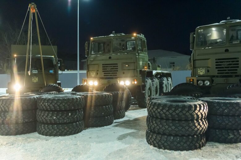 Понад 500 FPV, вантажівки Foden, БПЛА Poseidon та інше обладнання на 40 млн грн отримають воїни, які боронять Україну на передовій 02