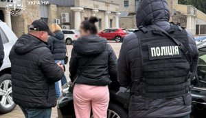 За обіцянку "домовитись" про зняття з військового обліку киянці загрожує до 8 років в’язниці, - прокуратура. ФОТОрепортаж