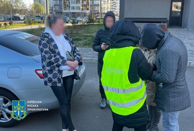 У Києві викрили схему виїзду військовозобов’язаних за 15 тис. доларів