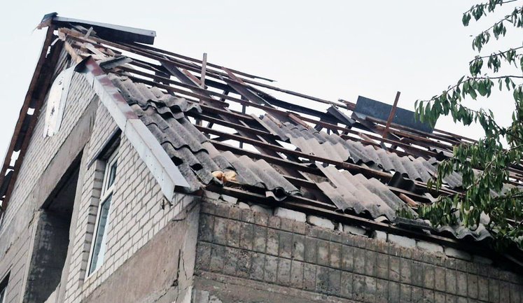 Росіяни завдали 629 ударів по Запоріжжю та області, одна людина поранена, пошкоджені будинки та авто. ФОТО