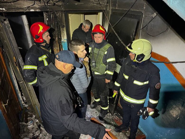 Russian terrorists attack Odesa at night with strike drones, there are victims 02
