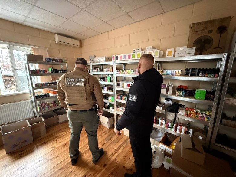 Раскрыт мощный канал контрафакта на 10 млн грн