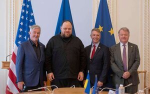 конгресмени, Стефанчук
