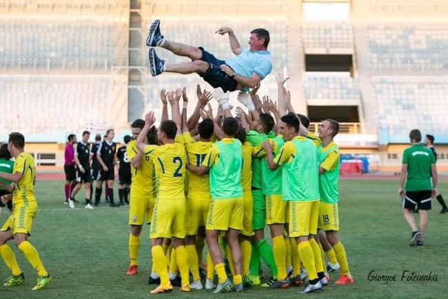 Дефлімпійська збірна України виграла чемпіонат Європи з футболу 03