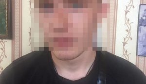 Полицейские задержали одного из злоумышленников, которые напали на участников "Марша равенства" на Контрактовой площади. ФОТО