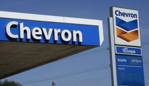 Американський гігант Chevron може викупити активи "Лукойлу"