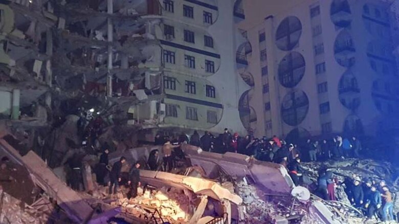 Strong earthquake occurred in Turkey, killing more than 900 people 05