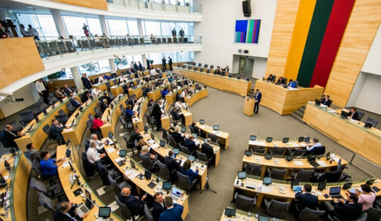 Сейм Литвы продлил санкции против граждан РФ и Беларуси и одобрил новый военный полигон