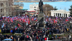 В Севастополе требуют отдать власть "избранному" на митинге "мэру": созвана экстренная сессия горсовета. ФОТОрепортаж+ВИДЕО