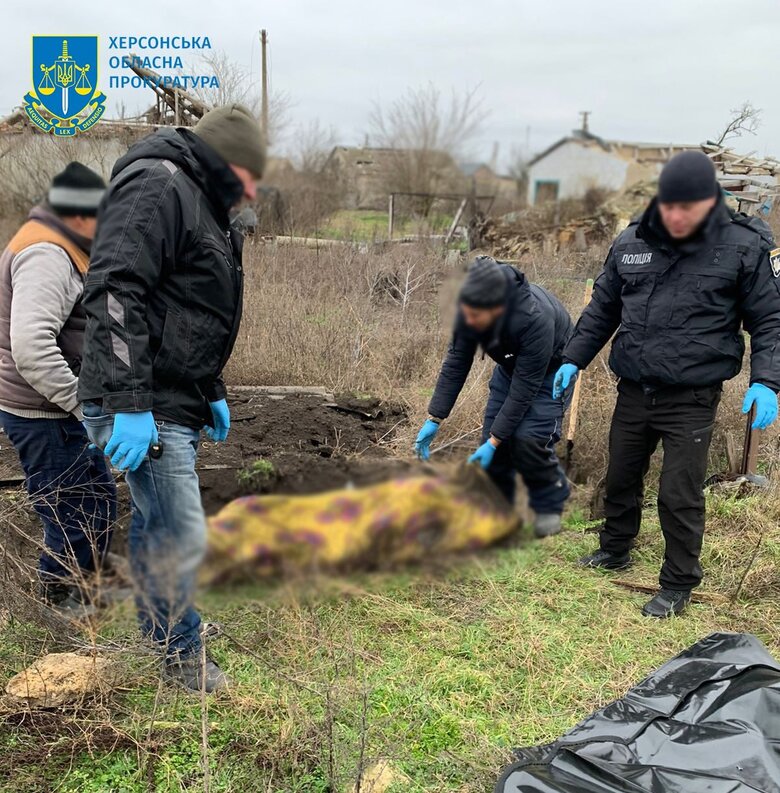 Тела трех гражданских, погибших от российских обстрелов, нашли на Херсонщине 02