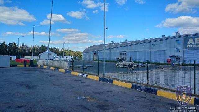 Київські податківці розкрили схему незаконного ввезення в країну компютерної техніки, велосипедів та інших товарів 02 Київські податківці розкрили схему незаконного ввезення в країну компютерної техніки, велосипедів та інших товарів 02