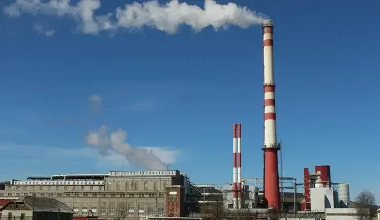 Рязанський НПЗ у Росії зупинив роботу після атаки українських безпілотників