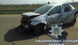 Автомобіль врізався у відбійник на трасі Київ-Одеса - загинула дитина, ще три людини травмувалися, - Нацполіція. ФОТОрепортаж