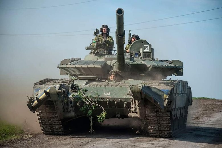 Трофейные российские танки на службе Украины в 93-й ОМБр 01