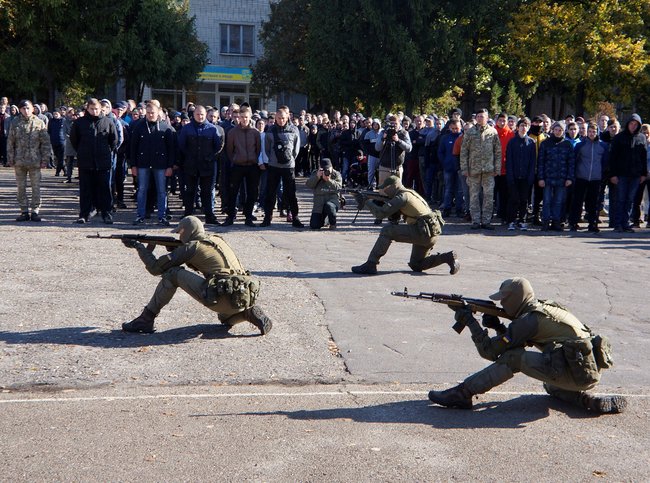 Призов-2019: перші 80 юнаків вирушили до армії 05