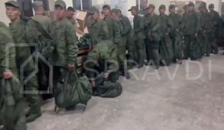 StratCom shows how North Korean soldiers receive Russian equipment at training ground in Russia. VIDEO