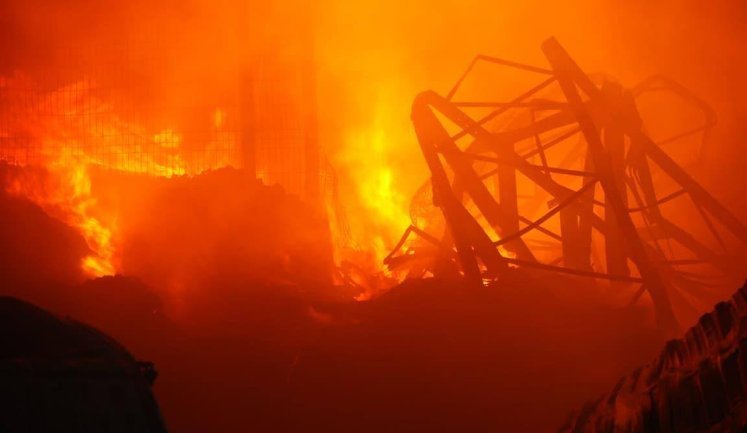 Удар РФ по Житомирской области: повреждено бюджетообразующее предприятие с германскими инвестициями. ФОТОРЕПОРТАЖ