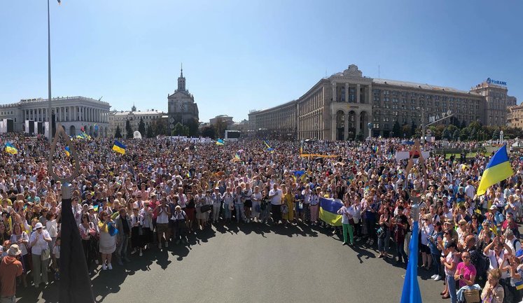 На Марш Захисників України вийшло близько 30 тисяч осіб. ВРАЖАЮЧІ ФОТО та ВІДЕО