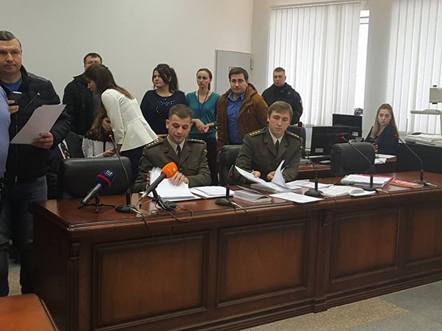 Савченко заявила відвід прокурору Климовичу, а потім - суддям 02