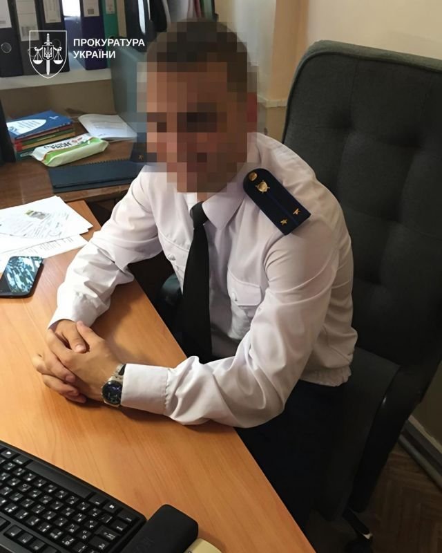 Російському судді повідомлено про підозру