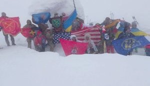 Військові ЗСУ і НАТО в складних кліматичних умовах підкорили Говерлу. ФОТОрепортаж