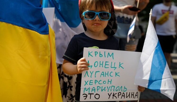 74% українців проти будь-яких територіальних поступок Росії, але готовність до них зросла, - КМІС