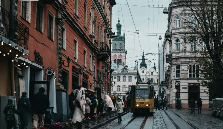 Зараз з державою хочуть працювати або безстрашні люди, або злодії: Як розвиваються міста в умовах війни