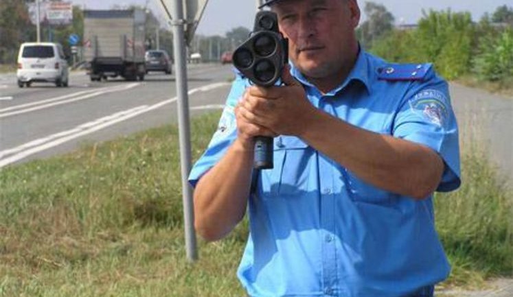 Янукович разрешил гаишникам останавливать любого за что угодно, - Гриценко