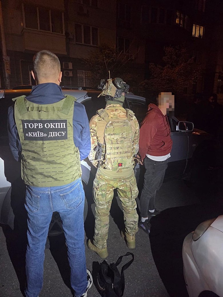 Border guards have uncovered a scheme involving the illegal import and sale of cars