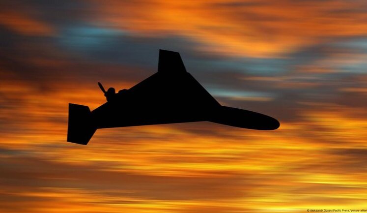 Ворожий безпілотник влучив у житловий будинок в Києві, сталася пожежа (оновлено)