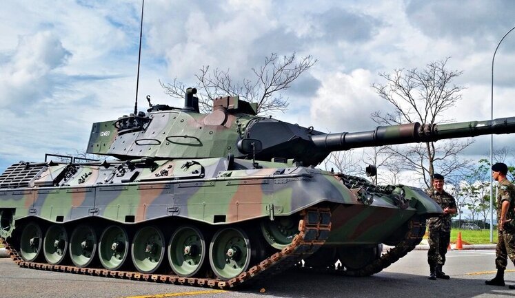 Украина получит более 100 танков Leopard 1A5, - Писториус (обновлено)