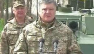 Ворог намагається зірвати Мінські угоди. Загроза суверенітету і територіальній цілісності України зберігається, - Порошенко